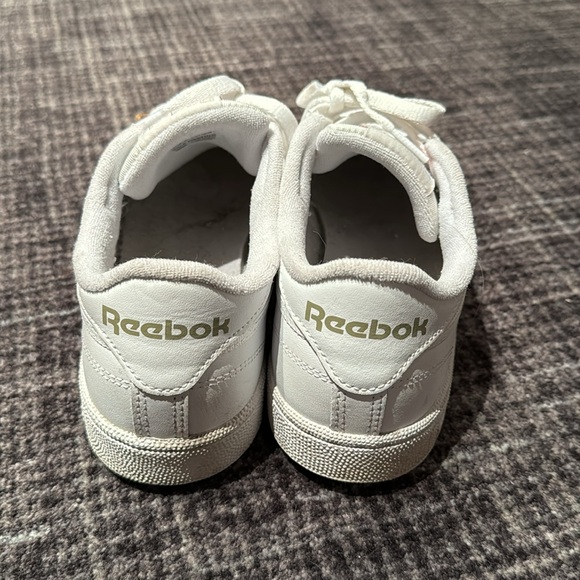 Classic Reebok sneaker 7.5 worn twice - Picture 4 of 5
